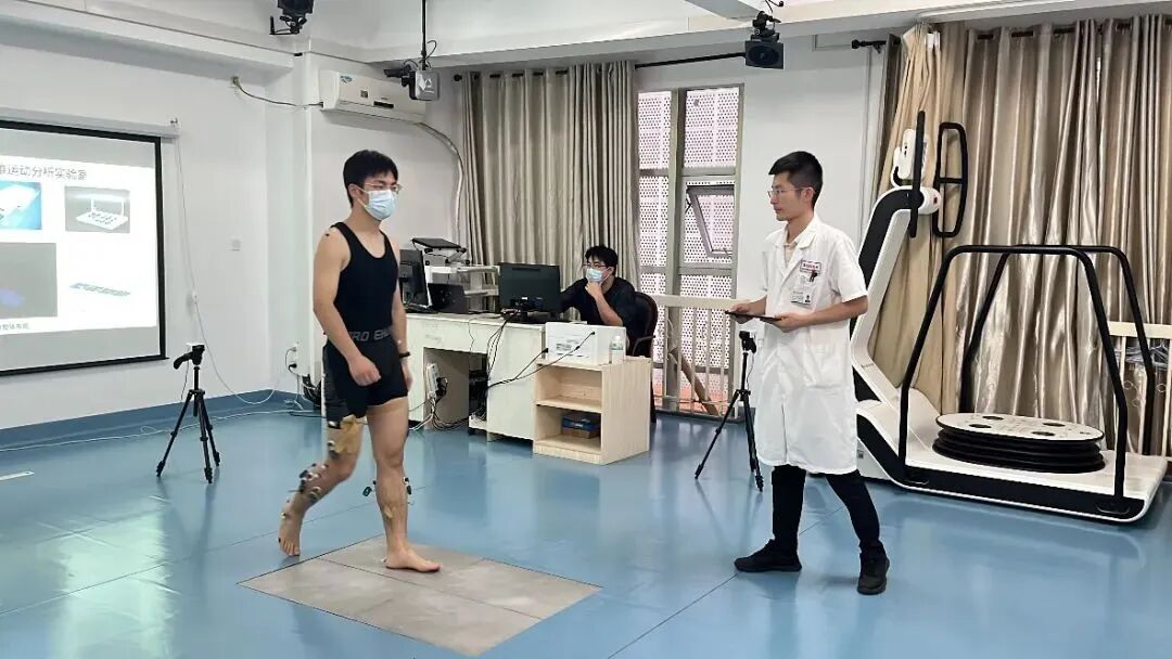 微信图片_2025-11-14_115844_306.jpg