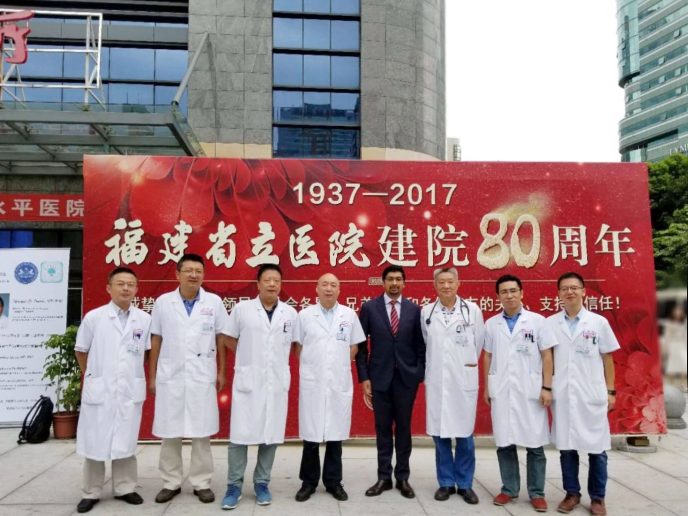 合影修.jpg
