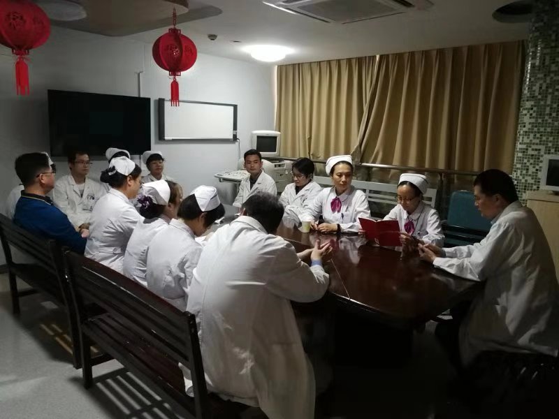 12外科一支部开展《条例》学习.jpg