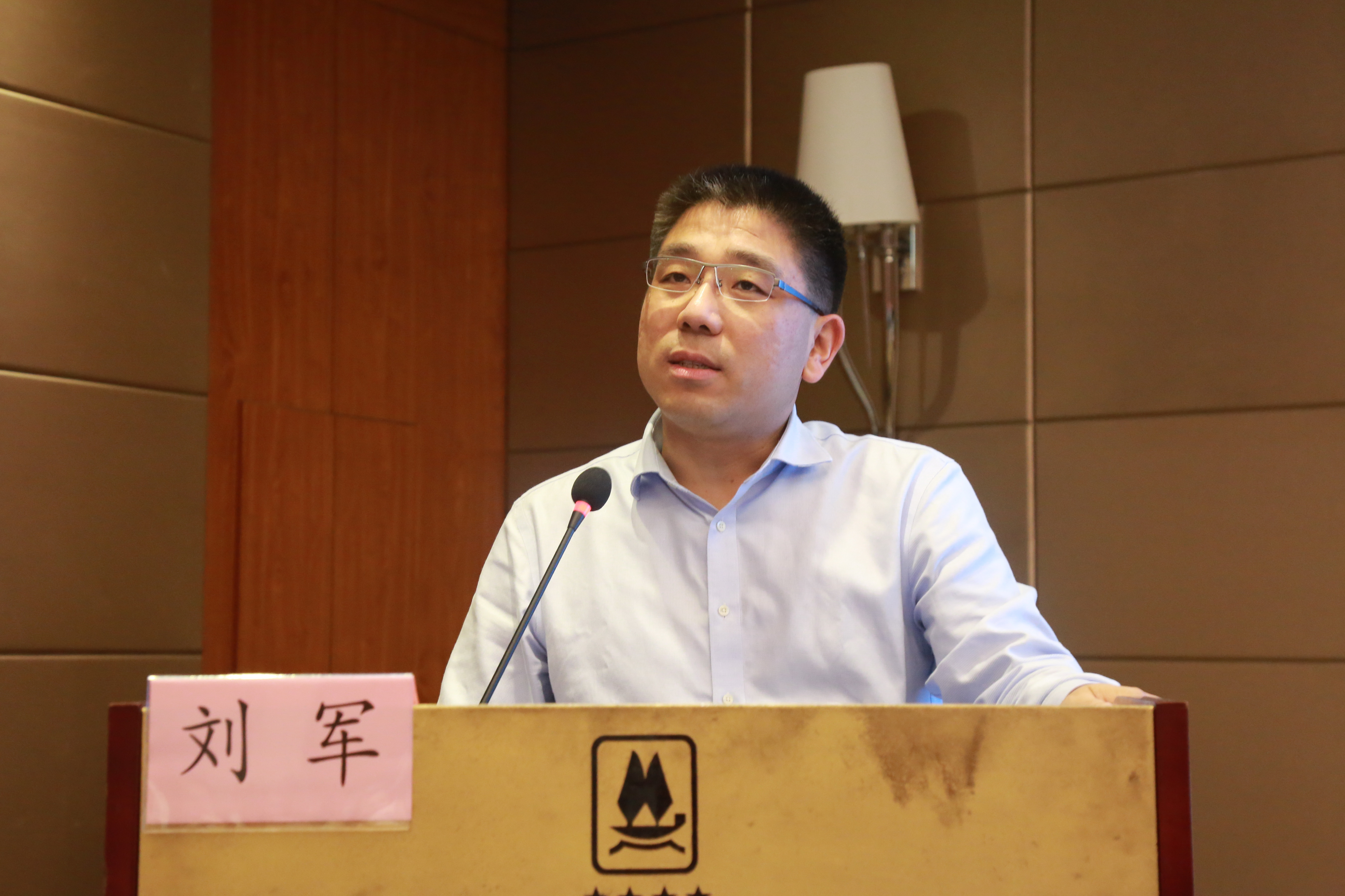 刘军教授 上海市一.JPG