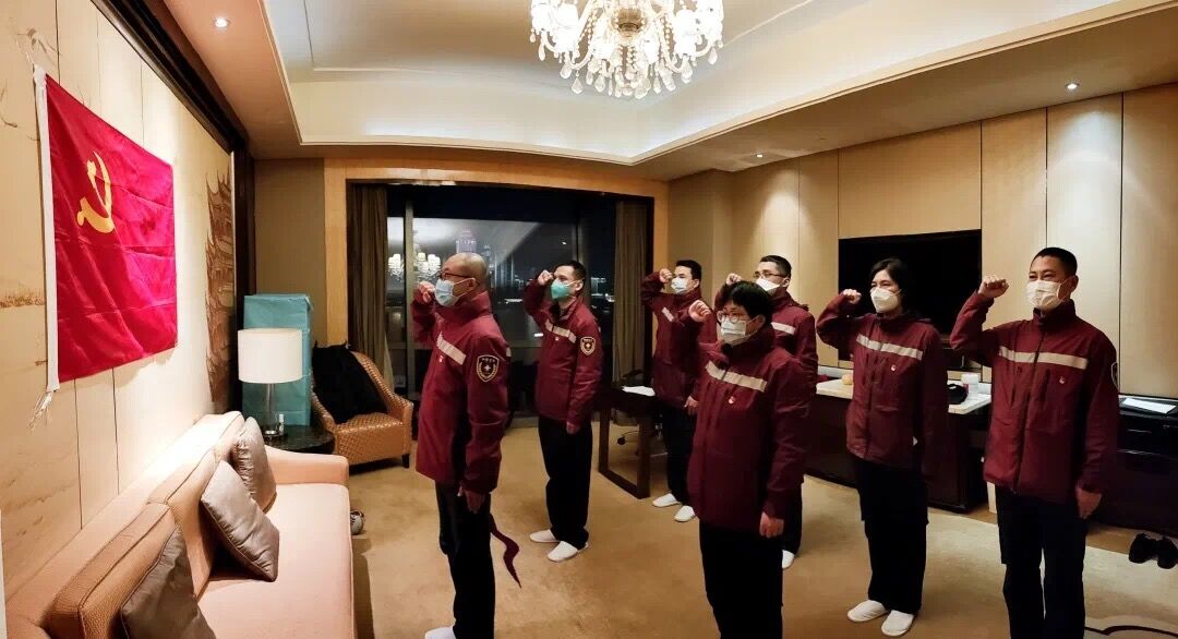 党旗飘扬.jpg
