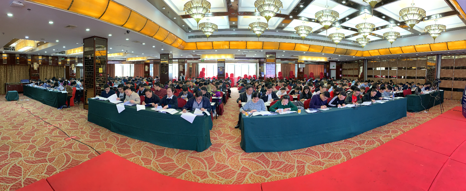 微信图片_20190402174436_meitu_4.jpg