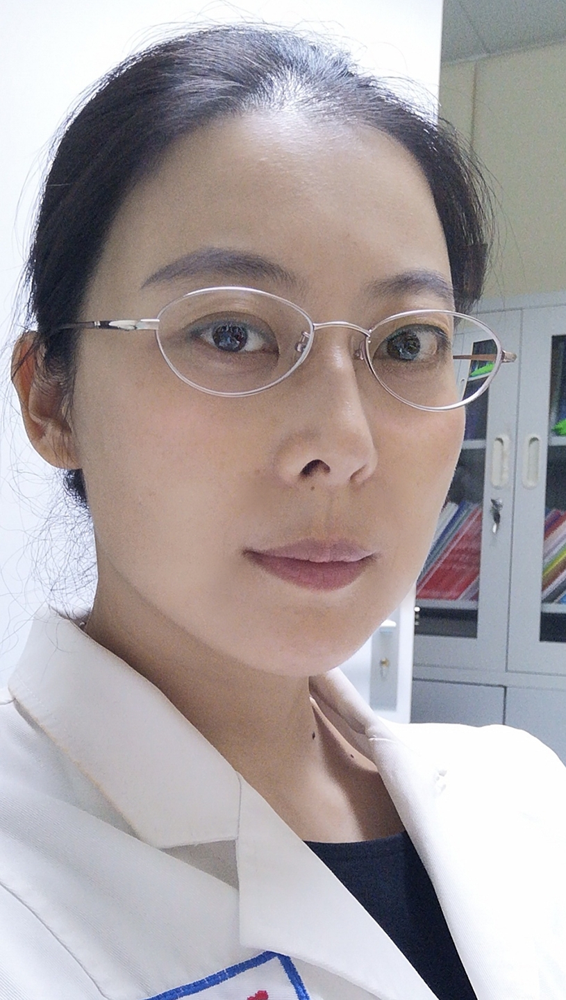 陈婷.jpg